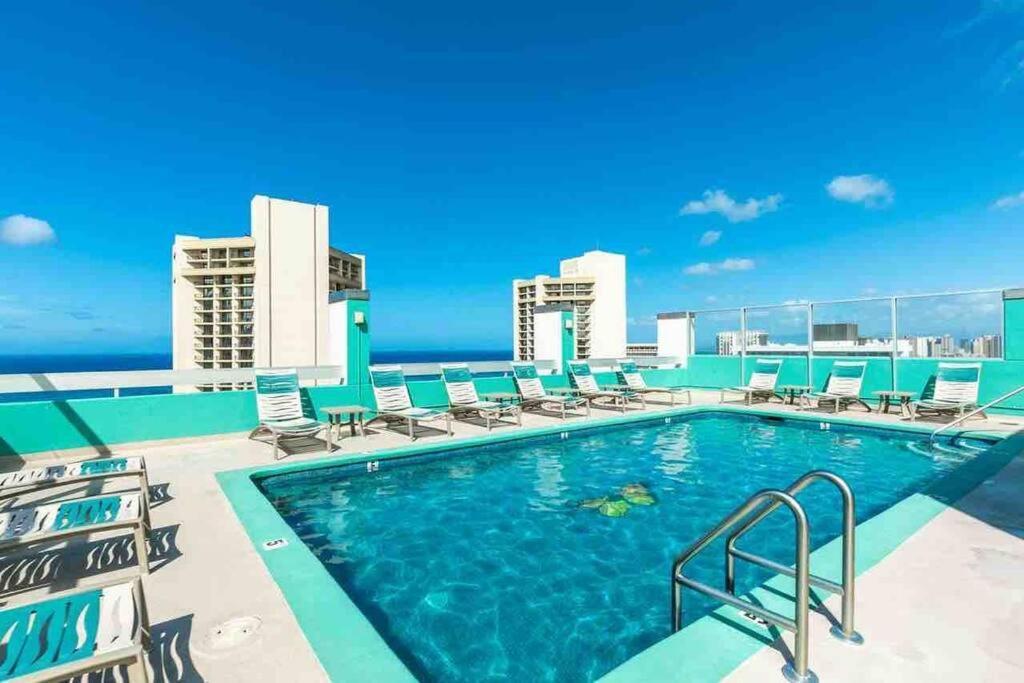 Pacific Monarch Aparthotel Honolulu Bagian luar foto